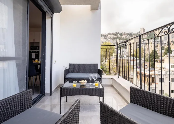 Bahai Gardens Vista Apartments With Mamad By Sea N\' Rent